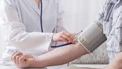 مختص يوضح الصلة بين زيادة الوزن وأمراض القلب