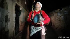 المسحراتي يجوب أزقة خانيونس جنوب قطاع غزة- تصوير  هاني الشاعر