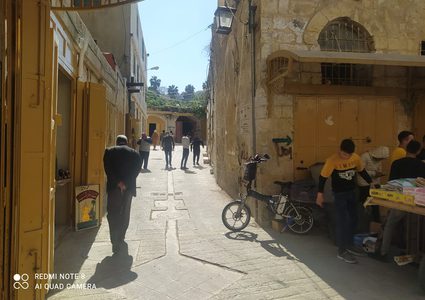 جانب من أجواء مدينة الخليل في ثالث أيام شهر رمضان المبارك