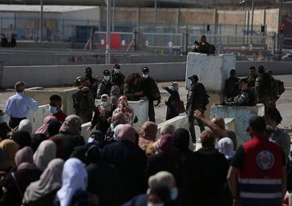 قوات الاحتلال تعيق وصول المصلين للأقصى لأداء صلاة الجمعة