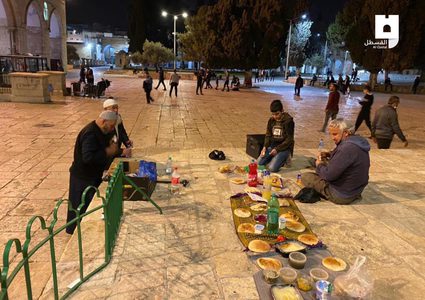 سحور وصلاة فجر الجمعة في رحاب الأقصى