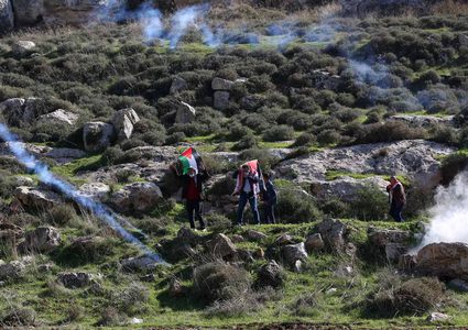 إصابة مرشح قائمة التغيير الديمقراطي محمد دويكات برصاص الاحتلال