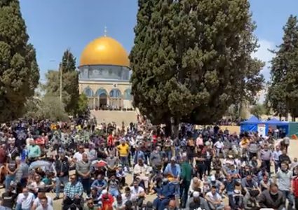 خطبة وصلاة الجمعة الأولى في رمضان من رحاب المسجد الأقصى