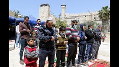 الجمعة الأولى من رمضان في الحرم الإبراهيمي