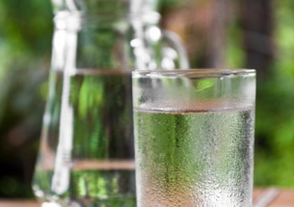 كيف تشرب الماء في رمضان؟