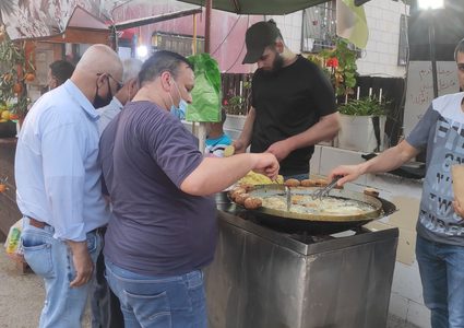 جولة في منطقة المخفية بمدينة نابلس سادس أيام رمضان