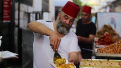 أجواء باب الساحة وسط البلدة القديمة بنابلس خلال شهر رمضان