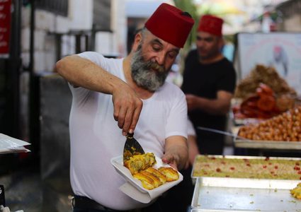 أجواء باب الساحة وسط البلدة القديمة بنابلس خلال شهر رمضان
