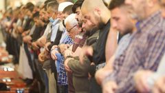 جانب من صلاتي العشاء والتراويح من المسجد الأقصى المبارك