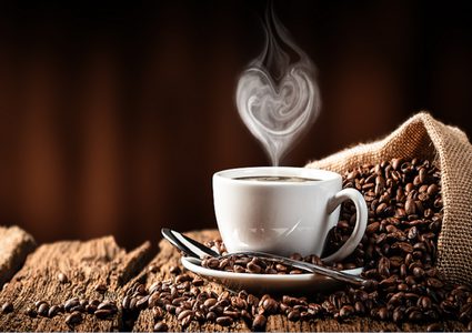 منها وضعها بالثلاجة.. أبرز الأخطاء التي ترتكب عند صنع القهوة