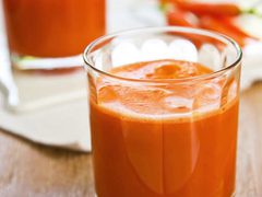 عصير الجزر طازج وغني بالفوائد