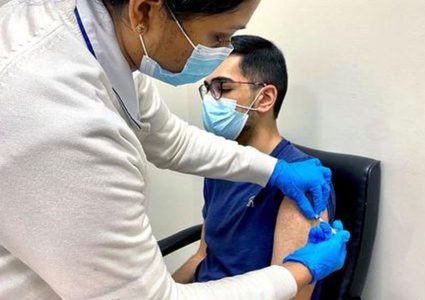 الإمارات تدرس تشديد الإجراءات مع من لم يتلقوا لقاح كورونا