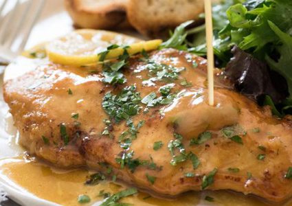 دجاج مشوي بصوص الليمون