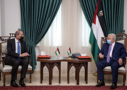 الرئيس محمود عباس يستقبل وزير الخارجية الأردني