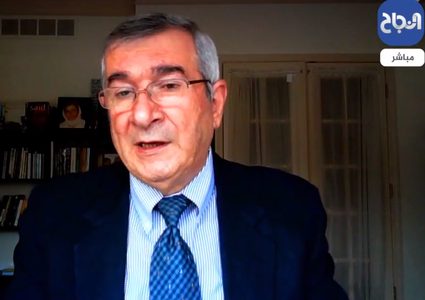 باحث فلسطيني: الأعراض الجانبية لبعض لقاحات كورونا نادرة جداً