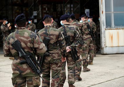 فرنسا ودول مجموعة الخمس تحشد لعملية الانتقال المدني العسكري بتشاد