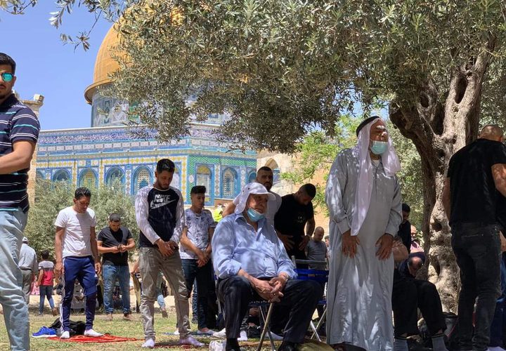 نحو 60 ألف مصلٍ أدوا صلاة الجمعة الثانية من شهر رمضان بالأقصى