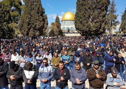 خطبة وصلاة الجمعة الثانية في رمضان من رحاب المسجد الأقصى