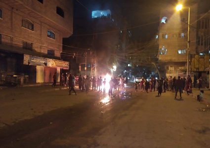 غزة تخرج في مظاهرات لليوم الثاني على التوالي رفضا لانتهاكات الاحتلال في القدس
