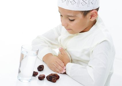 نصائح لصيام الأطفال في شهر رمضان المبارك
