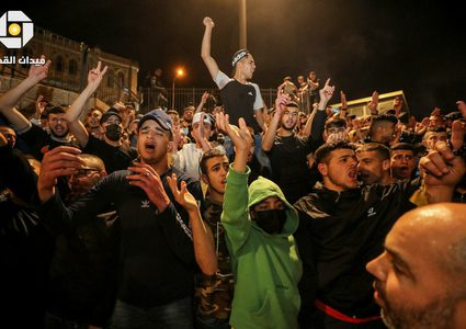 صور من الأجواء الاحتفالية في منطقة باب العامود بالقدس المحتلة