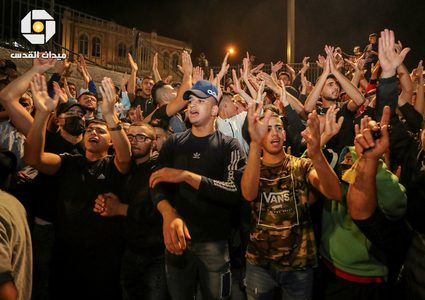 صور من الأجواء الاحتفالية في منطقة باب العامود بالقدس المحتلة
