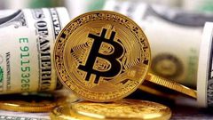 عملة "البيتكوين" تقفز بنحو 8%