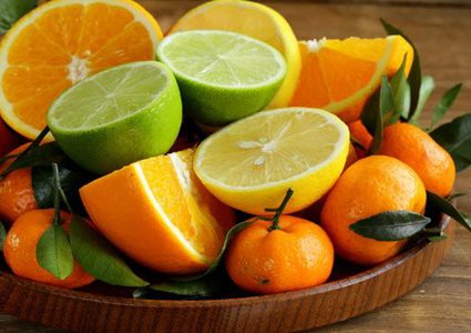 هل تسبب الحمضيات الإصابة بسرطان الجلد ؟