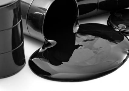 أسعار النفط تواصل المكاسب بدعم توقعات طلب إيجابية