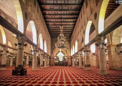 يا قبة الصخرة فما أحلاها... ولسوف يبقى في الزمان علاها