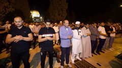 صلاتي العشاء والتراويح من رحاب المسجد الأقصى المبارك