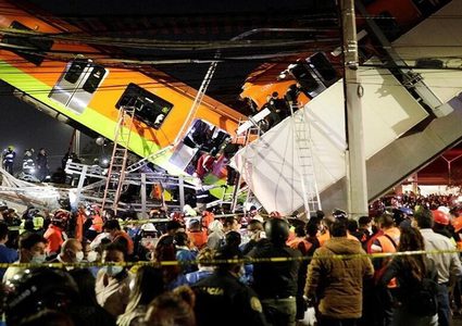 مقتل 15 شخصاً وإصابة نحو 70 آخرين جراء انهيار جسر في المكسيك