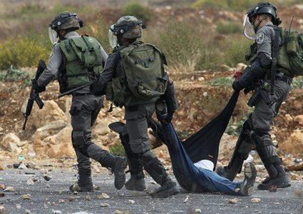 إسرائيليون يطالبون بنسودا بالتحقيق بجرائم الاحتلال ضد الفلسطينيين