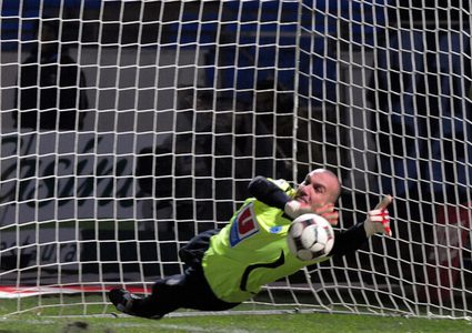 وفاة حارس باريس سان جيرمان ولوهافر السابق