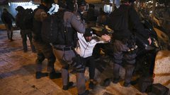 53 إصابة خلال مواجهات مع الاحتلال في احياء القدس