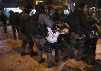 53 إصابة خلال مواجهات مع الاحتلال في احياء القدس