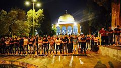 أبناء شعبنا يصلون إلى المسجد الأقصى لإحياء ليلة القدر