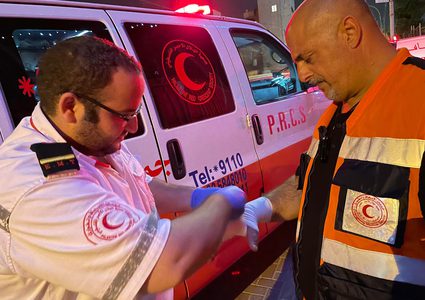 الهلال: 334 إصابة منذ الصباح خلال المواجهات المتواصلة في القدس