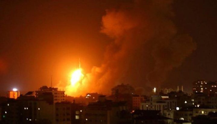 الاحتلال يقصف بيت لاهيا ورفح ويغلق بحر غزة أمام الصيد