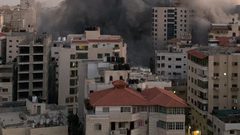 طائرات الاحتلال تدمر برج "هنادي" غرب مدينة غزة