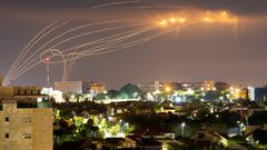 بـ130 صاروخا.. المقاومة تعلن توجيه ضربة صاروخية "الأكبر" لتل أبيب