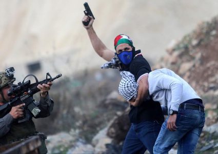 قوة إسرائيلية خاصة تختطف شابا من طولكرم