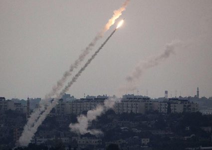 سلسلة غارات إسرائيلية تستهدف كامل الشريط الحدودي مع قطاع غزة