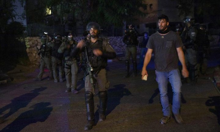 الاحتلال يشن حملة اعتقالات واسعة داخل اراضي الـ48