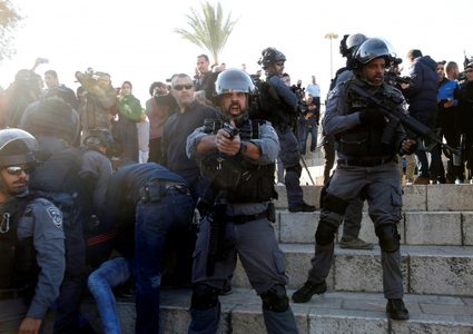 إصابات خلال مواجهات مع الاحتلال في القدس