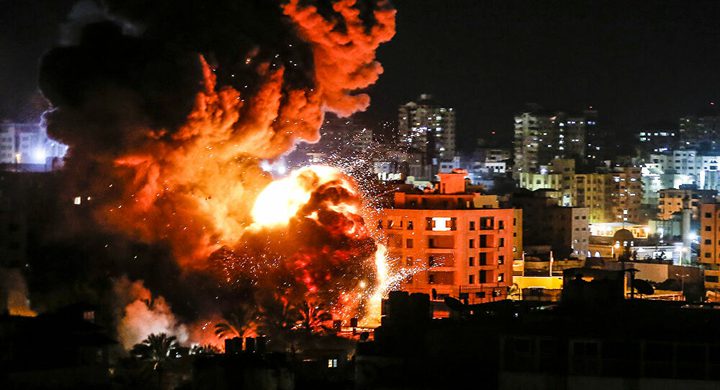 قصف صاروخي إسرائيلي على مجمع أنصار غرب مدينة غزة