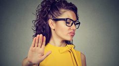 أفضل الطرق النفسية للرد على من يسبك ويتعمد إهانتك