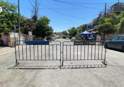 قوات الاحتلال تغلق مداخل حي الشيخ جراح وتحول الحي لثكنة عسكرية