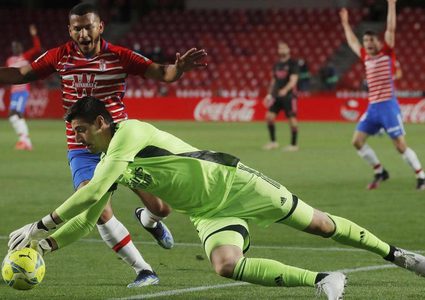 كورتوا: هذا ما يحتاجه ريال مدريد الآن لحصد اللقب