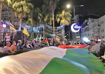 مسيرة إنطلقت في مدينة نابلس نصرة لغزة وأهلها